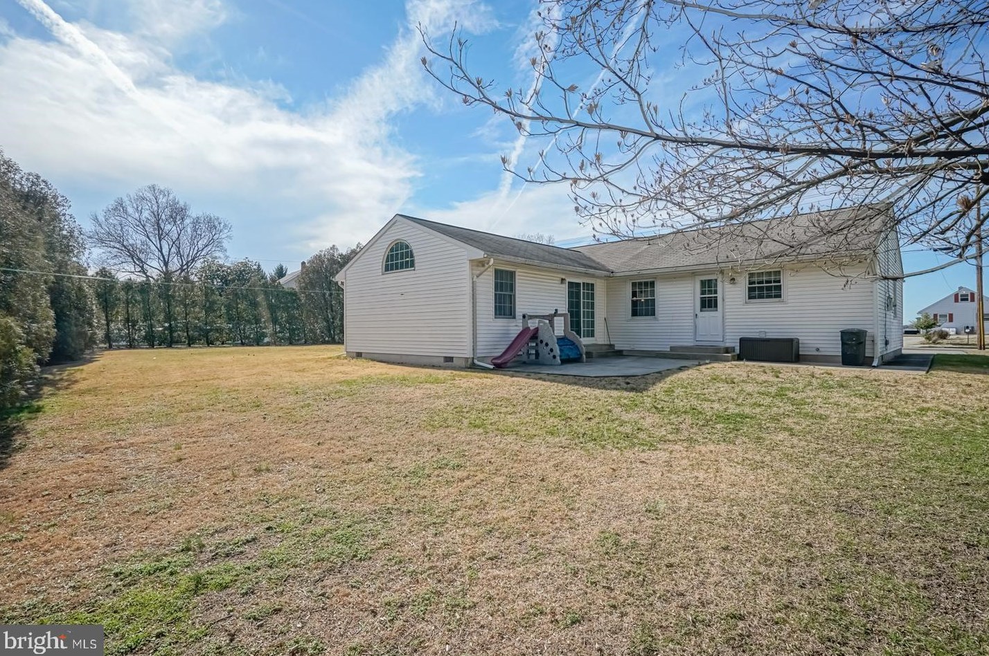 178 River Dr, Pennsville NJ  08070-1633 exterior