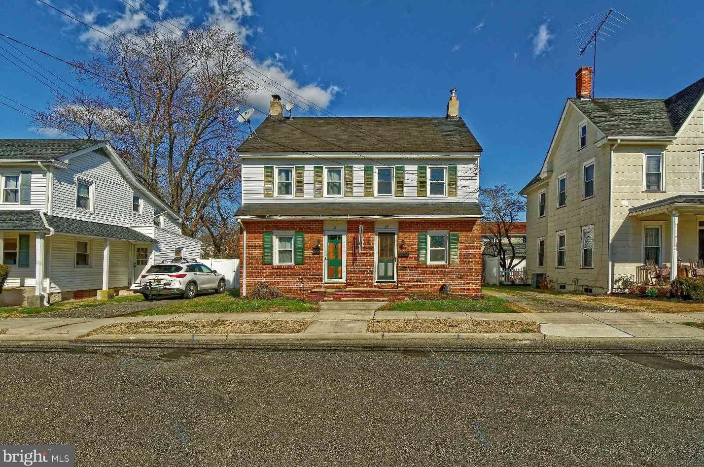 25 Green St, Pilesgrove, NJ 08098