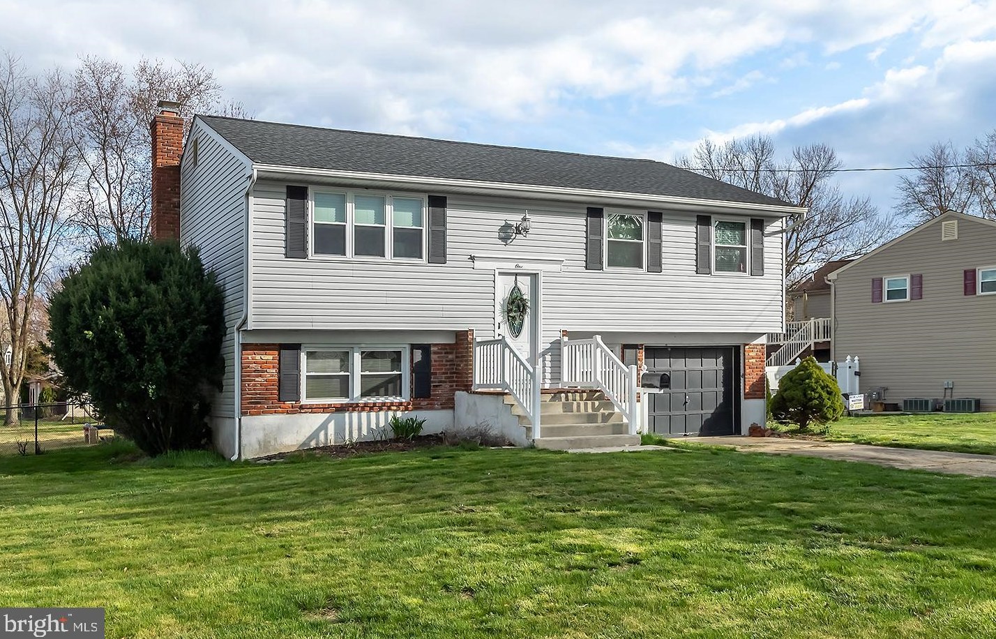 1 Fenwick Ln, Pennsville, NJ 08070-3401