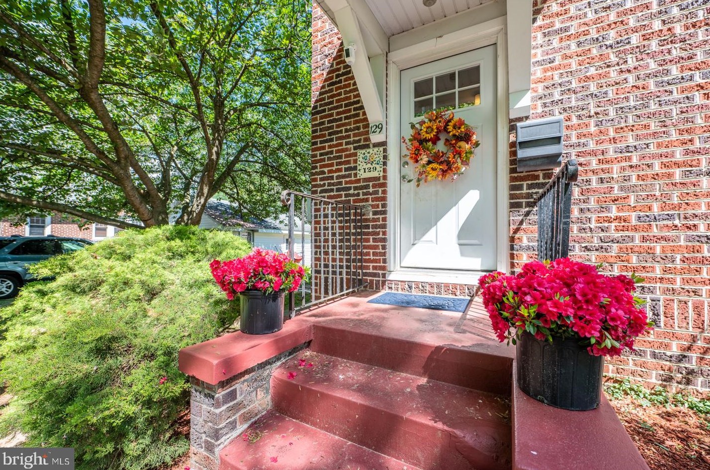 129 E Dickinson St, Pilesgrove, NJ 08098