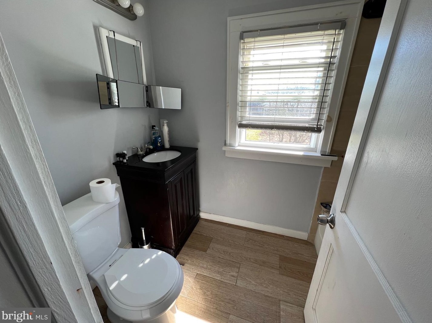 21 Virginia Ave, Carneys Point Township NJ  08069-1760 exterior