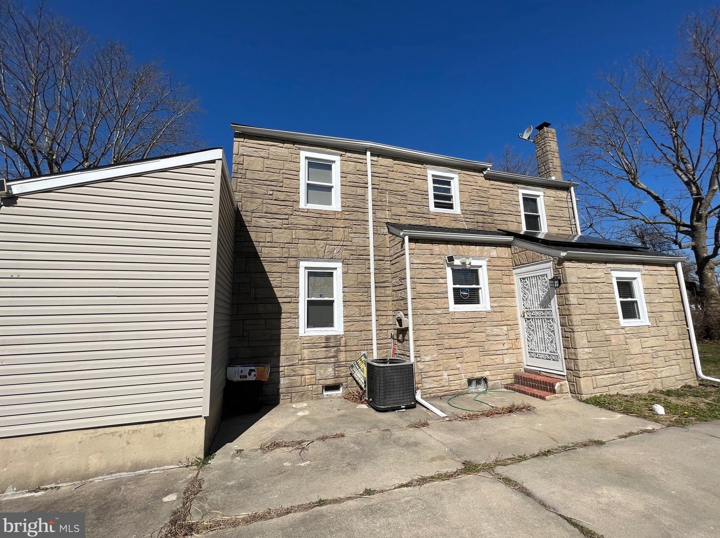 21 Virginia Ave, Carneys Point Township NJ  08069-1760 exterior