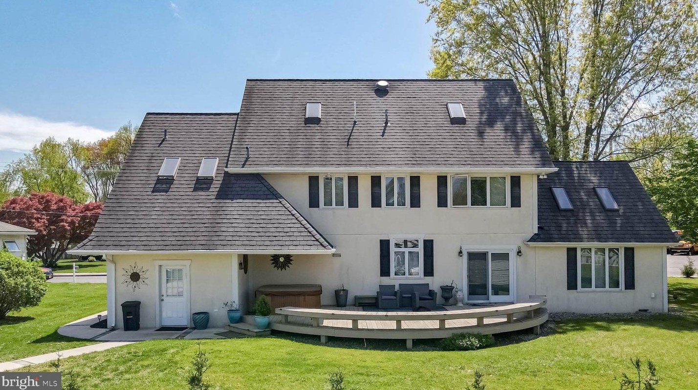 13 Cordrey Ave, Pennsville NJ  08070-2602 exterior