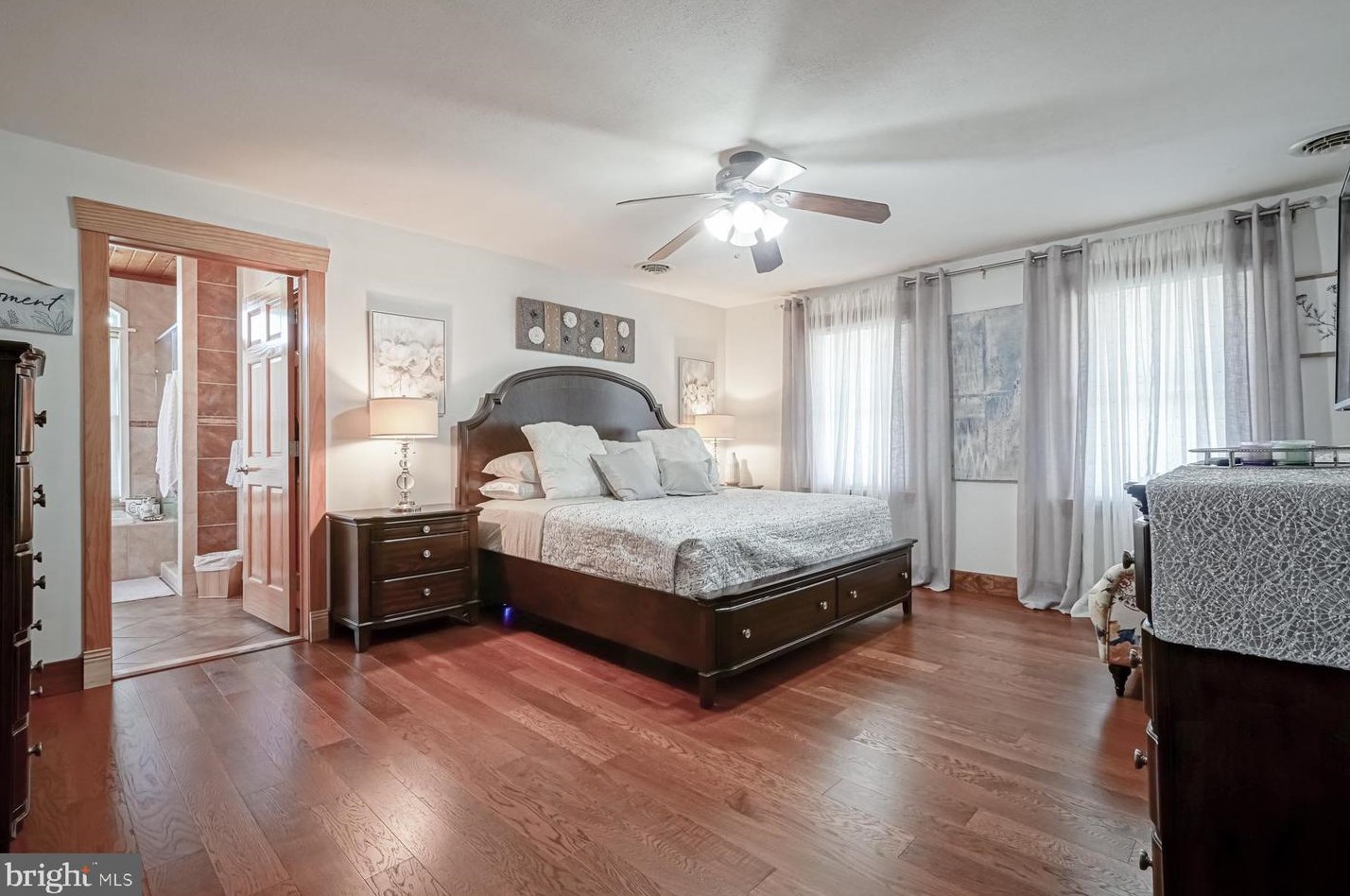 13 Cordrey Ave, Pennsville NJ  08070-2602 exterior