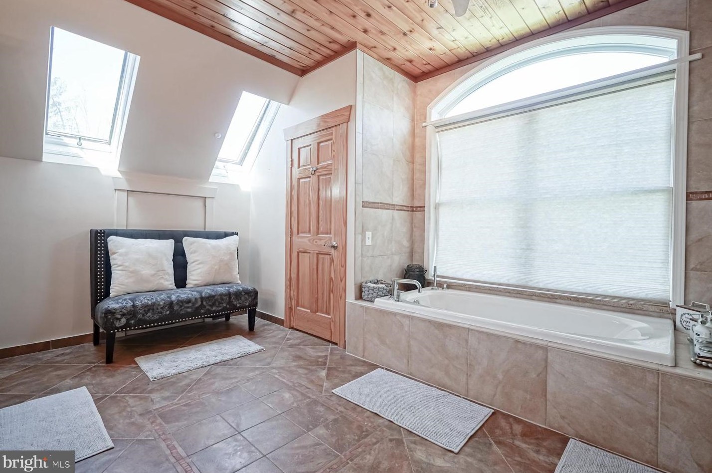 13 Cordrey Ave, Pennsville NJ  08070-2602 exterior