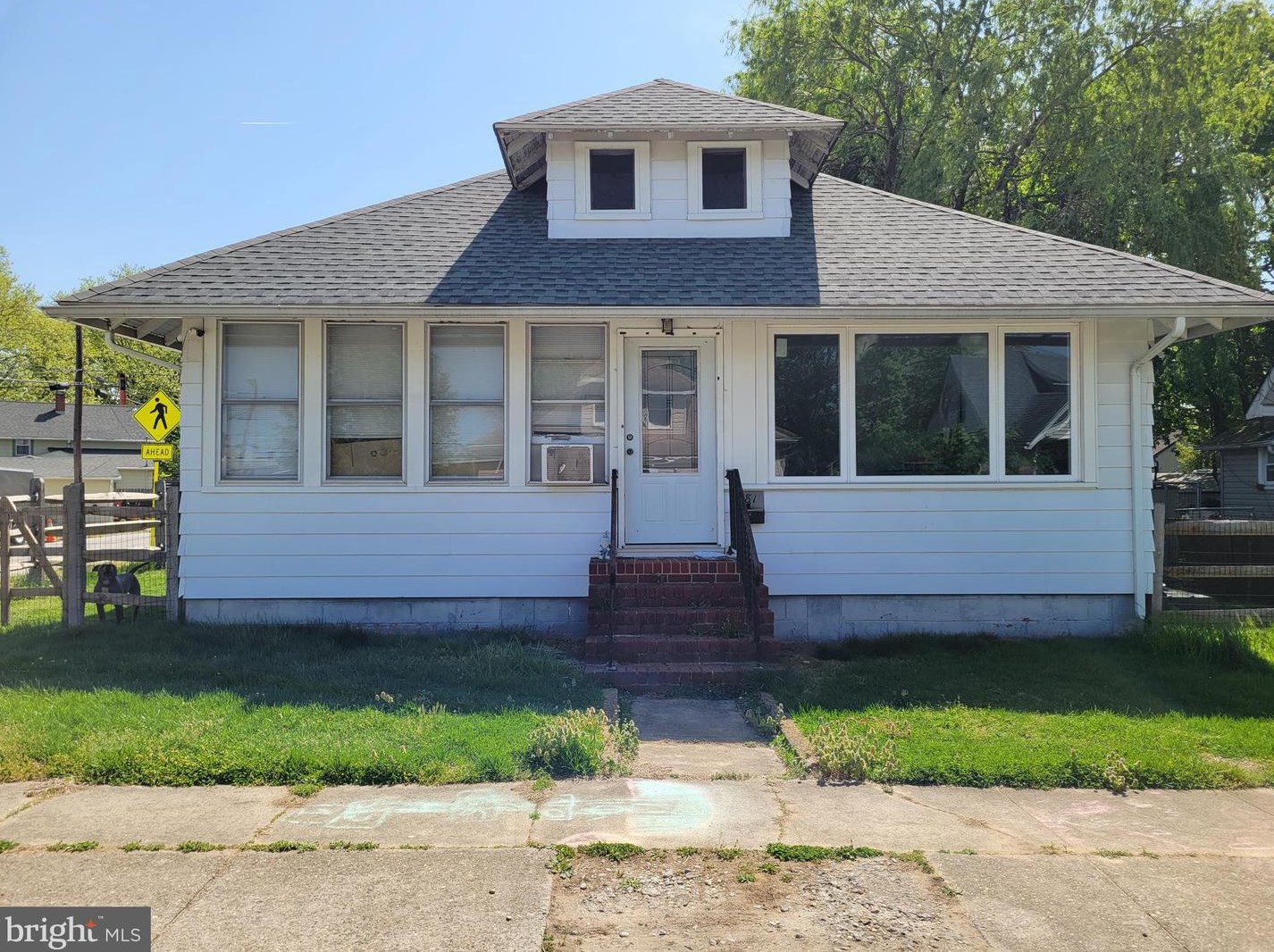 281 Johnson St, Carneys Point Township, NJ 08069-2355