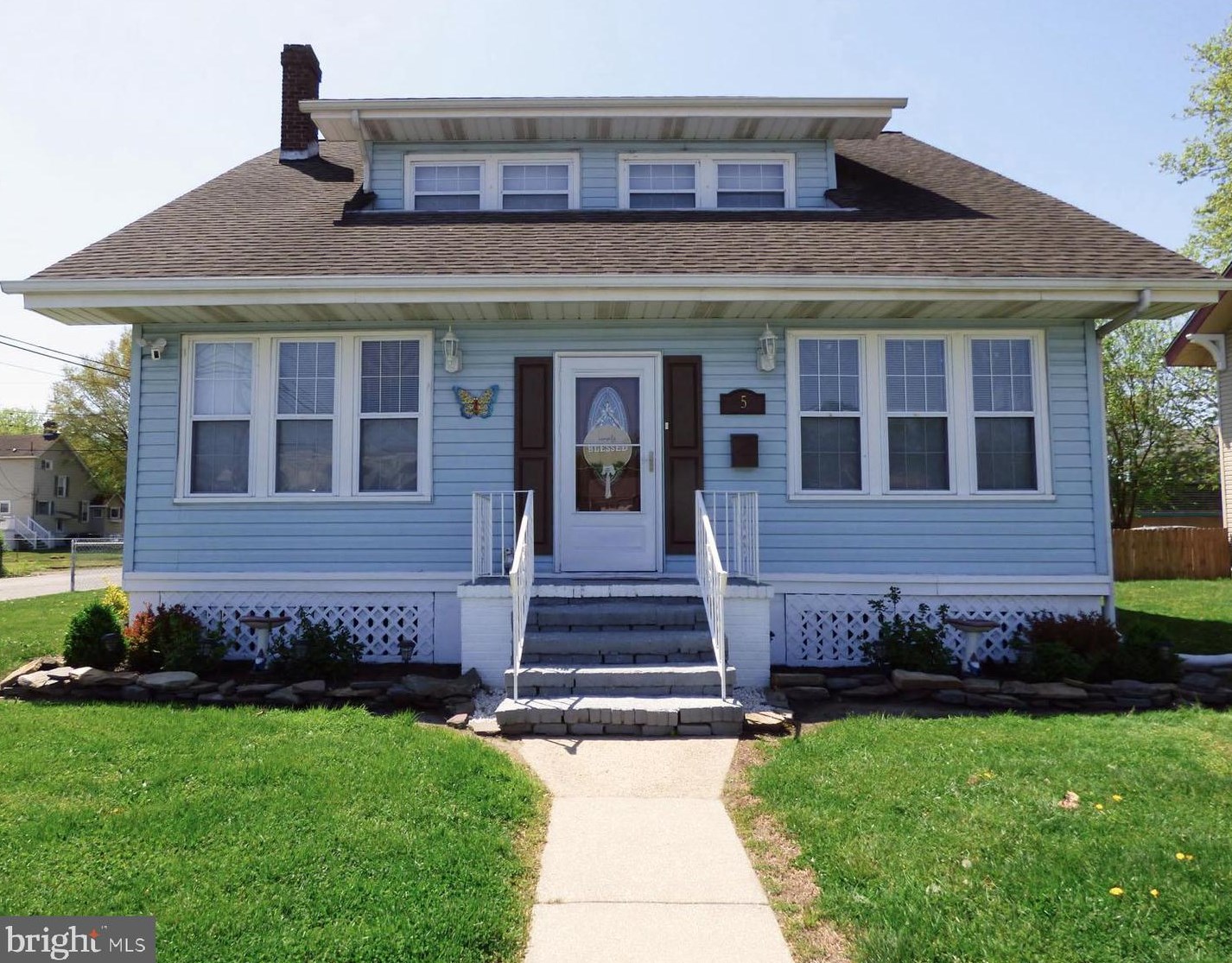 5 Summerill Ave, Carneys Point Township, NJ 08069-2029