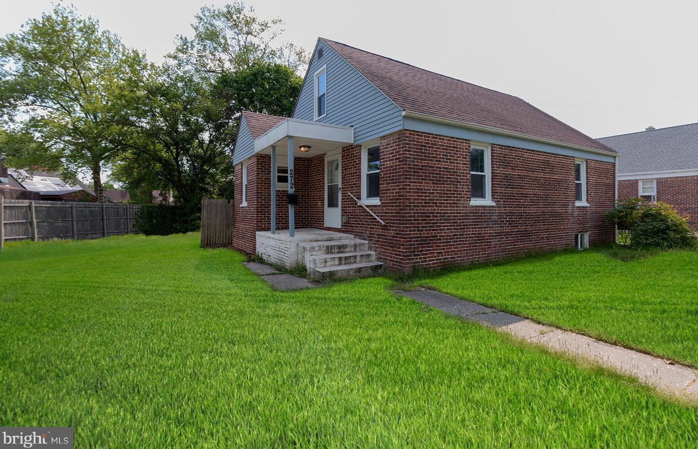 272 Dixie Dr, Carneys Point Township, NJ 08069
