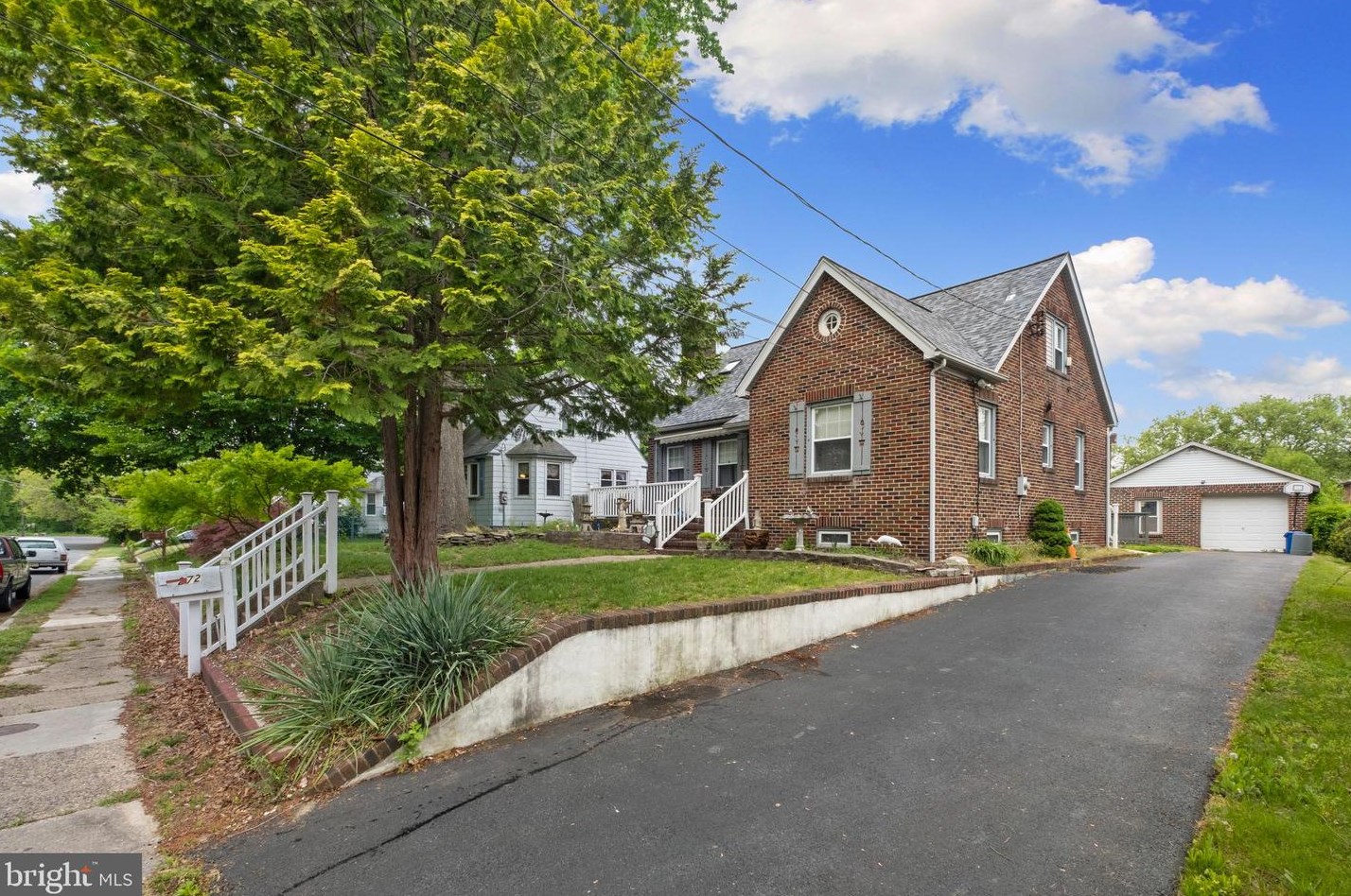 272 Pine St, Carneys Point Township, NJ 08069-1116
