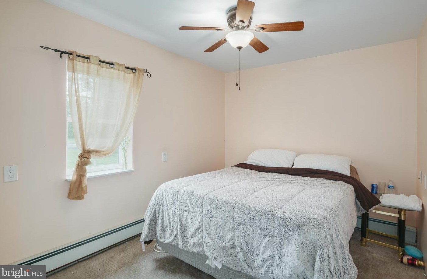 292 C St, Carneys Point Township NJ  08069-2337 exterior