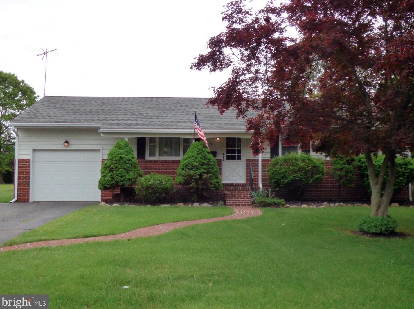 321 S Johnson St, Carneys Point Township, NJ 08069