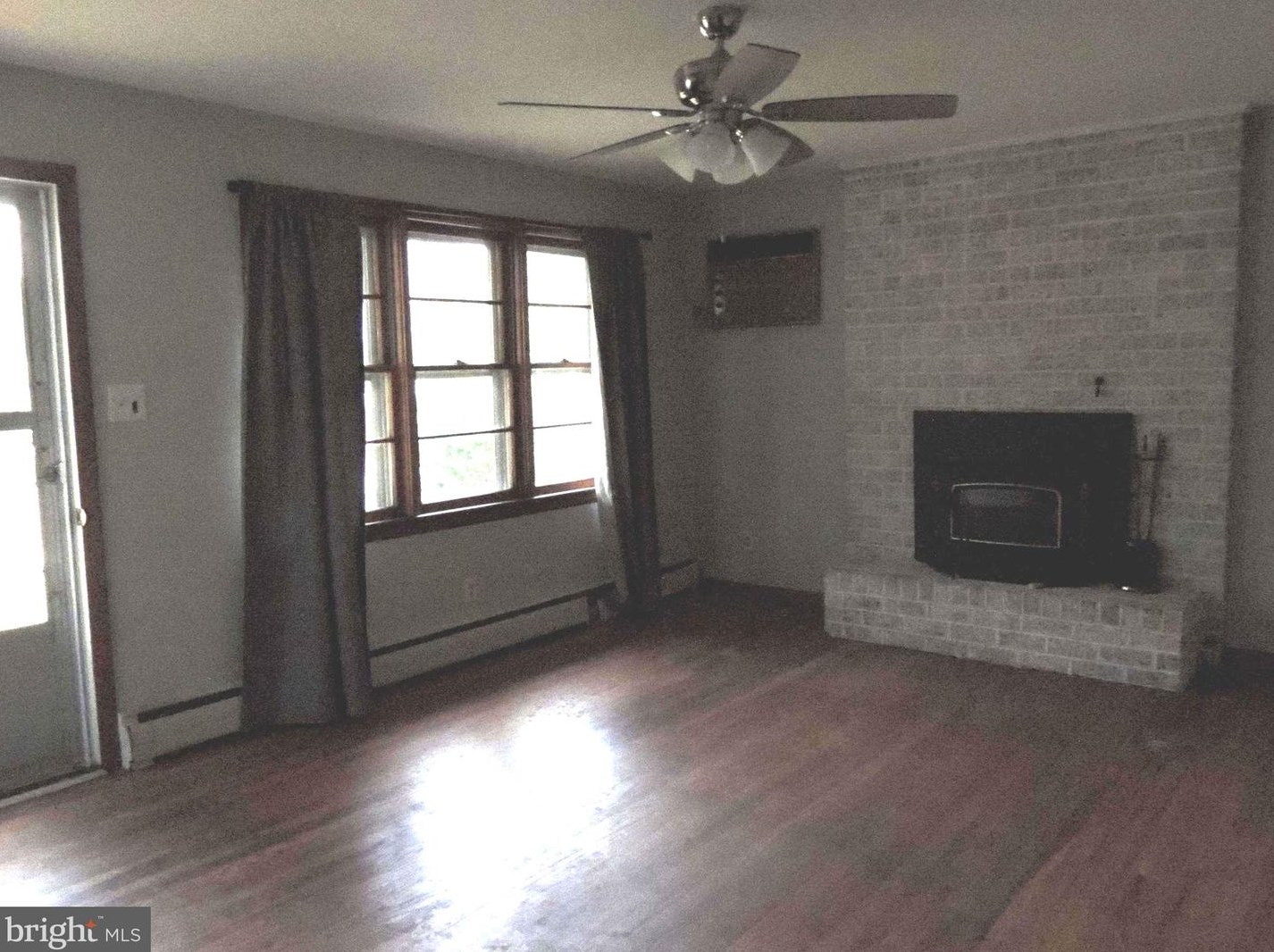 152 Johnson Ave, Carneys Point Township, NJ 08069