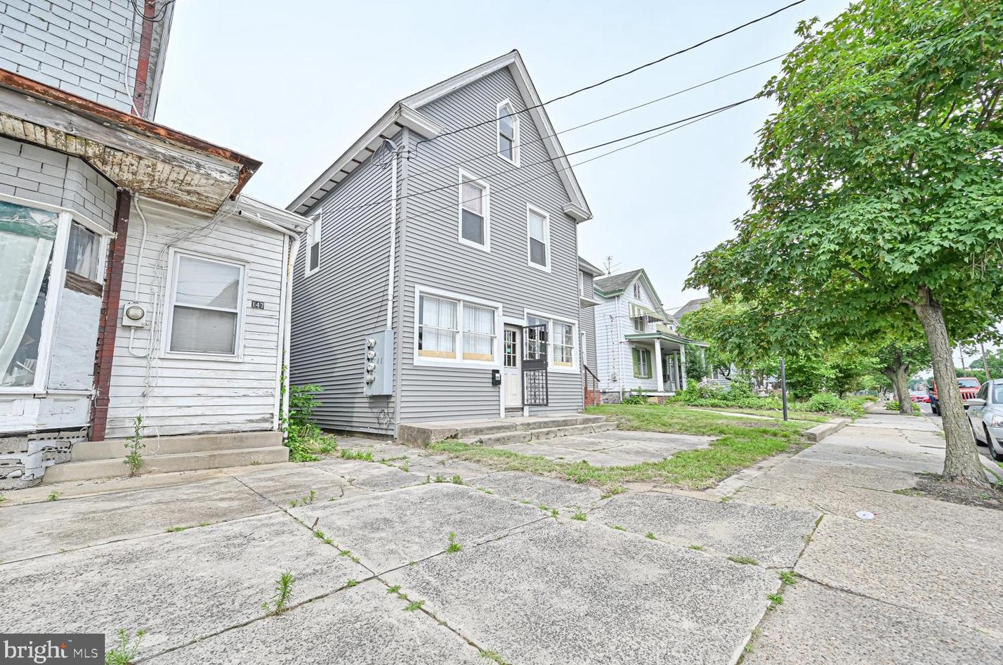 145 Main St, Carneys Point Township, NJ 08069-1305