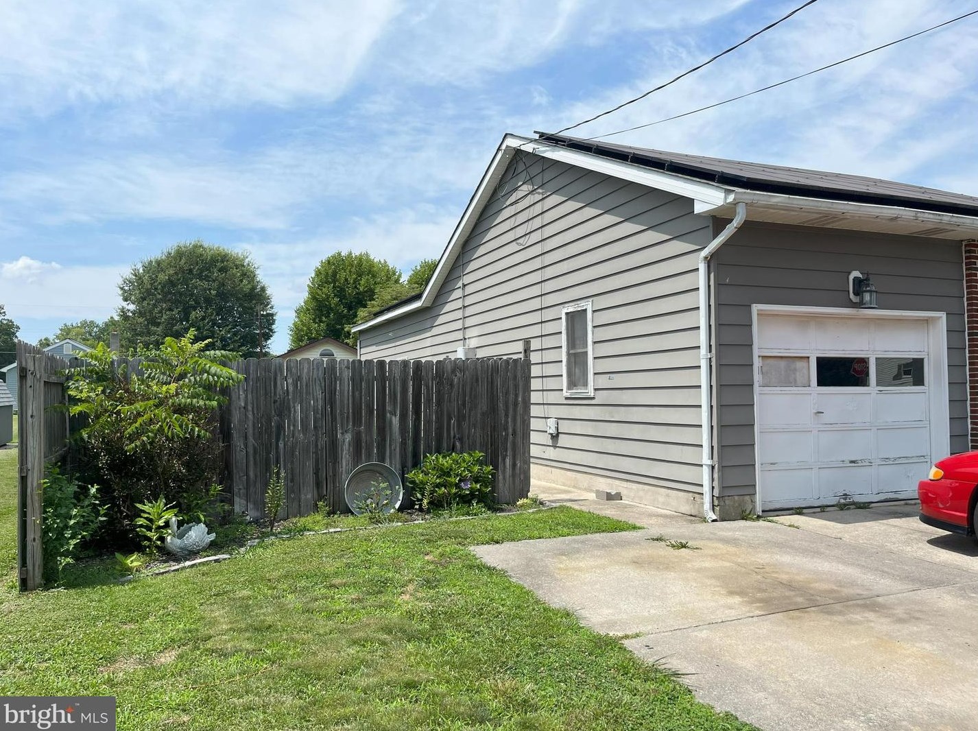 51 Penn Bch Dr, Pennsville NJ 08070-3643 exterior