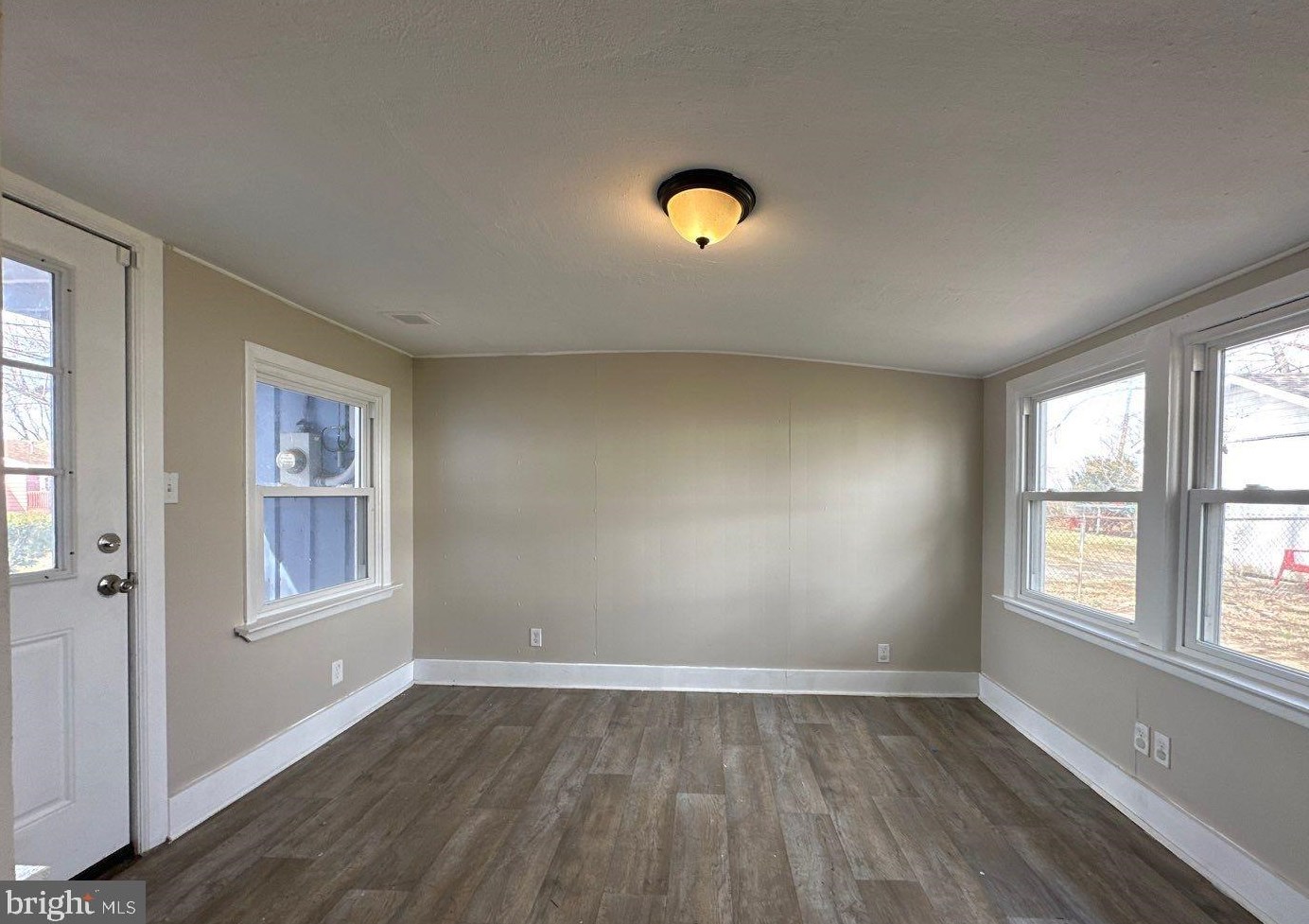 130 Michigan Rd, Pennsville NJ 08070-3526 exterior