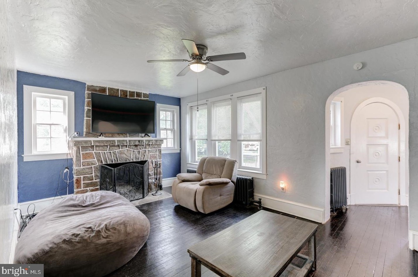 1 Harding Ave, Pennsville NJ  08070-1613 exterior