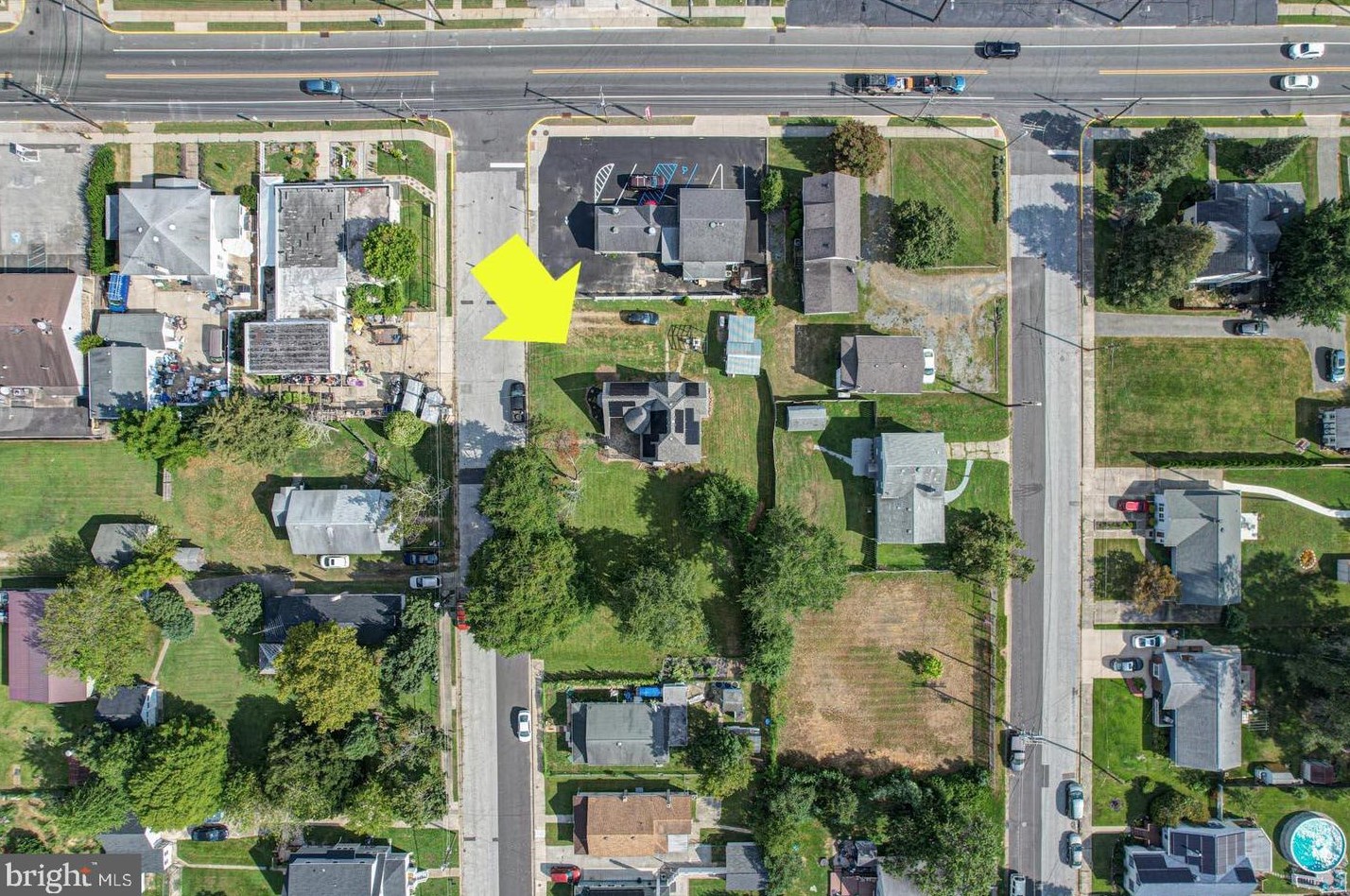 1 Harding Ave, Pennsville NJ  08070-1613 exterior