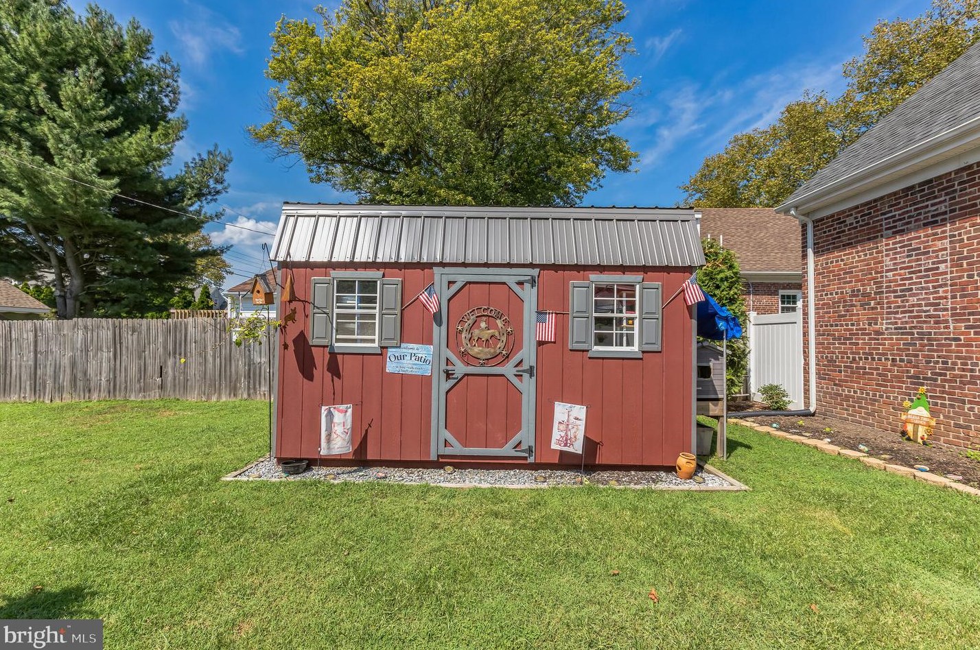 39 Churchtown Rd, Pennsville NJ 08070-1343 exterior