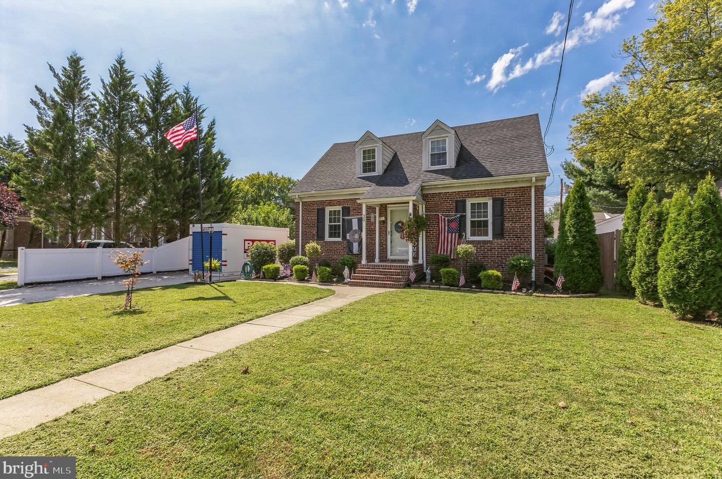 39 Churchtown Rd, Pennsville NJ 08070-1343 exterior