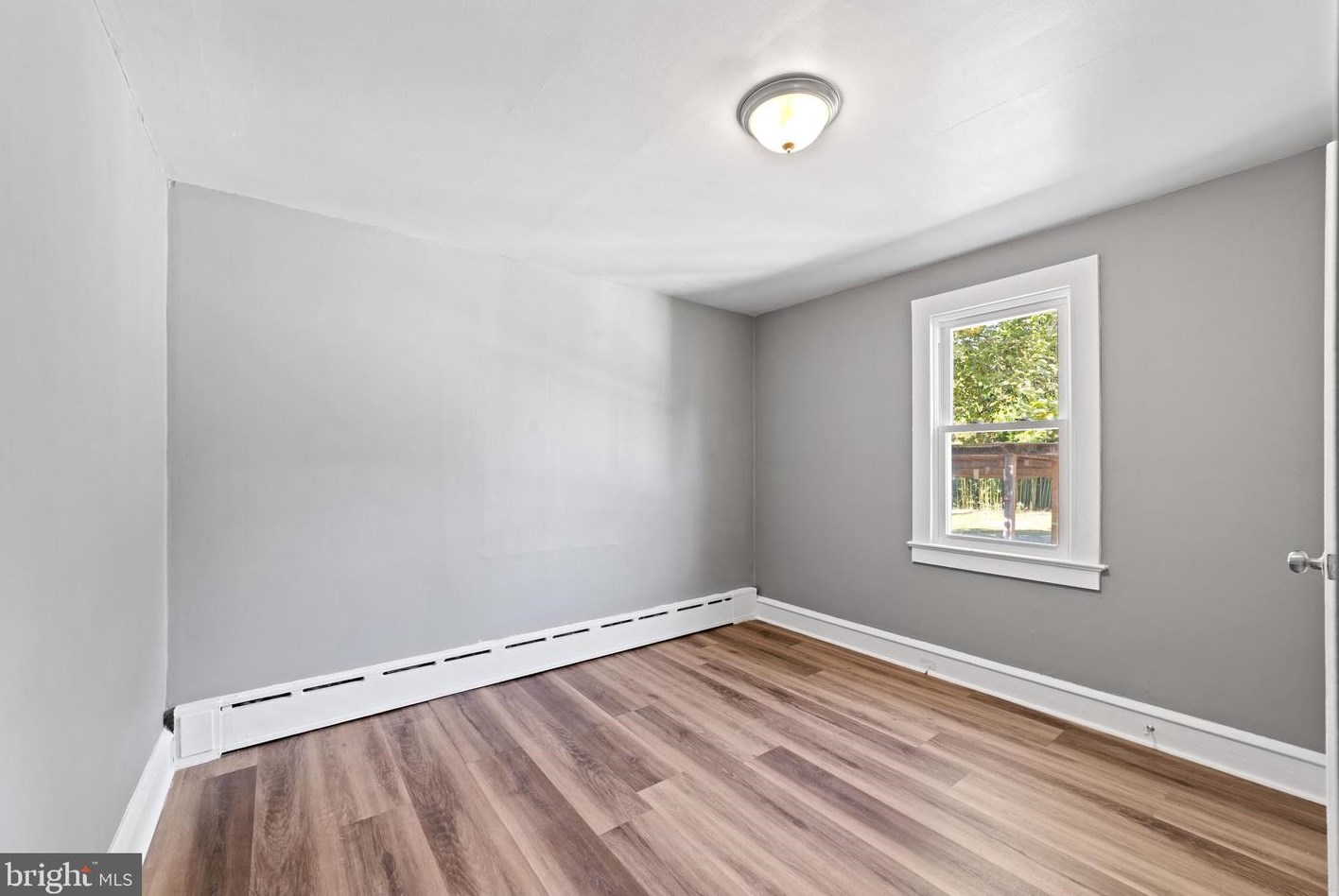 85 Hook Rd, Pennsville NJ 08070-1906 exterior