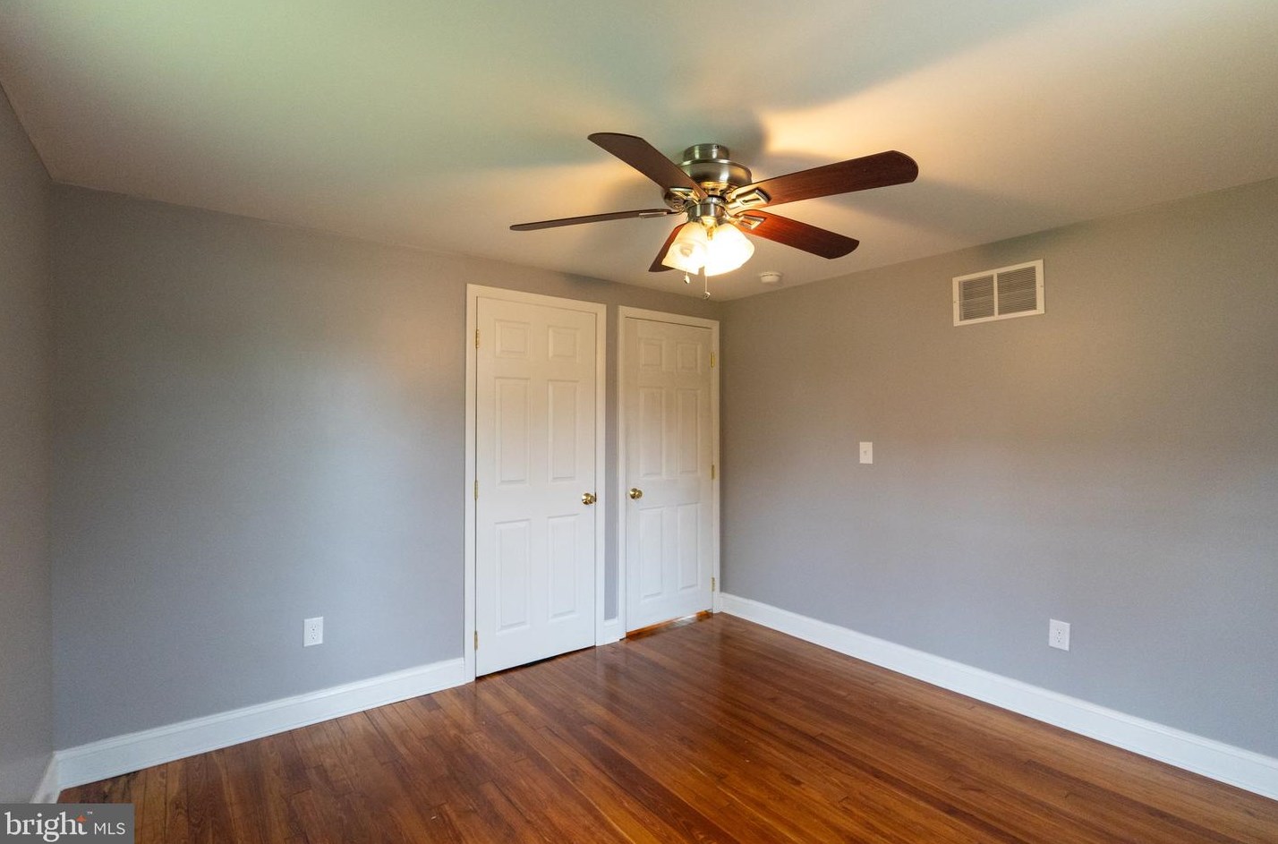 6 Fort Mott Rd, Pennsville NJ  08070-2713 exterior