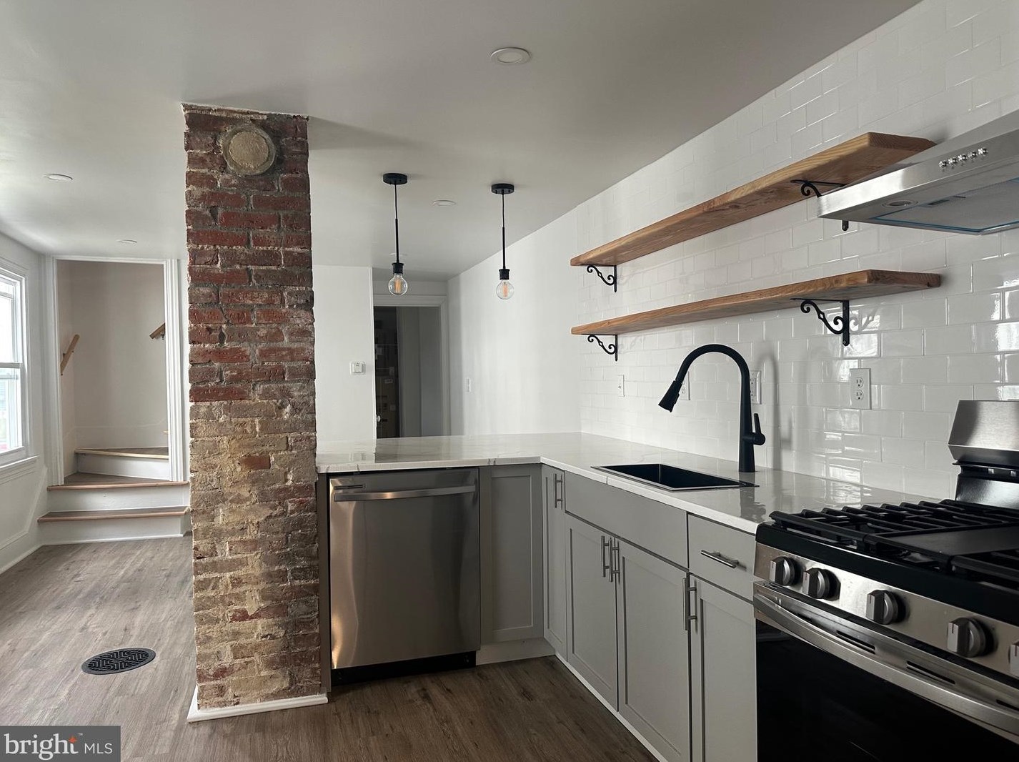 31 Eighth St, Salem NJ  08079-1010 exterior