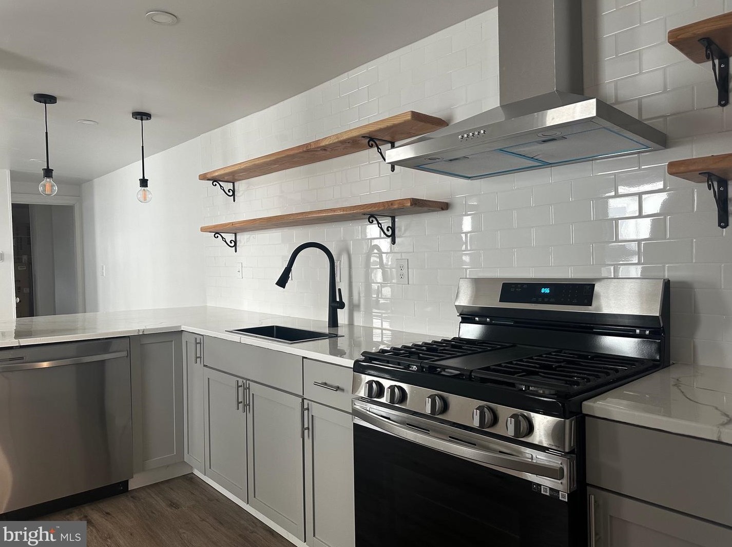 31 Eighth St, Salem NJ  08079-1010 exterior