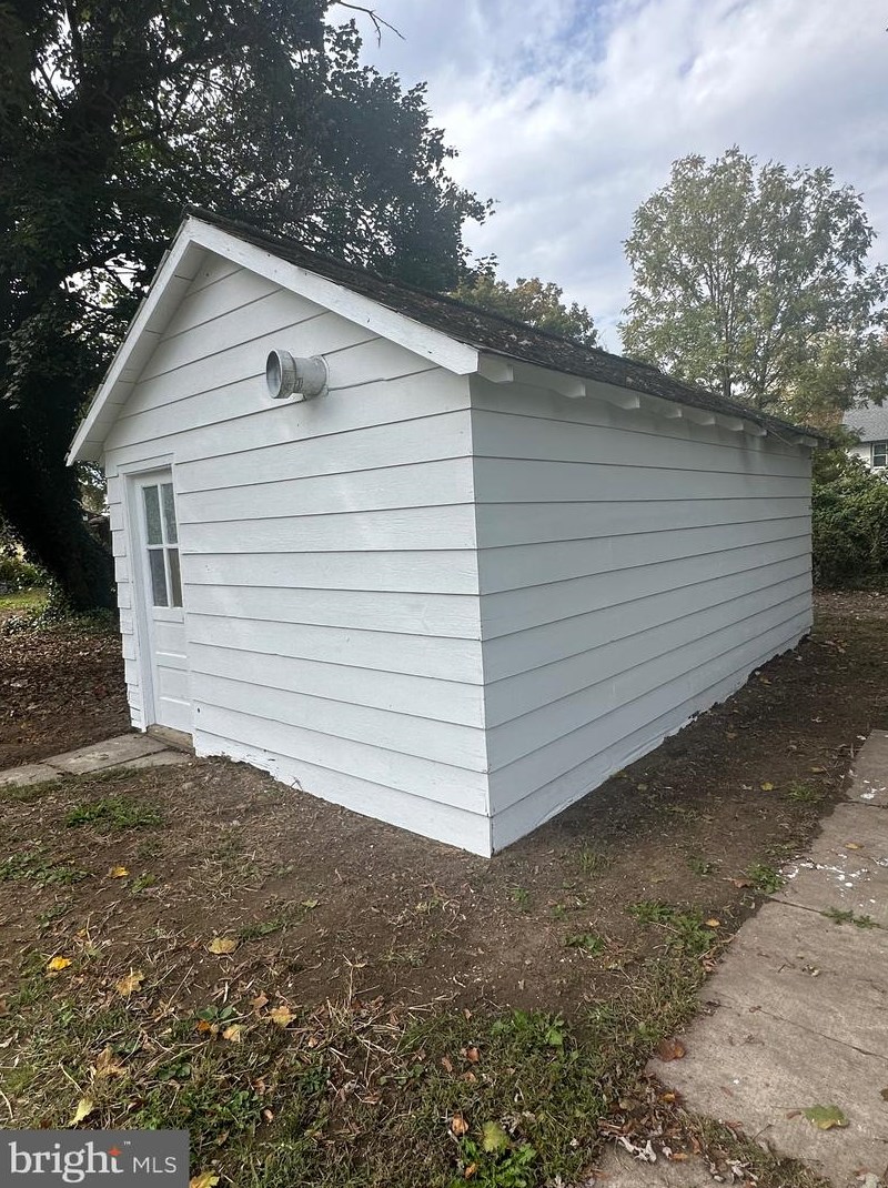 31 Eighth St, Salem NJ  08079-1010 exterior