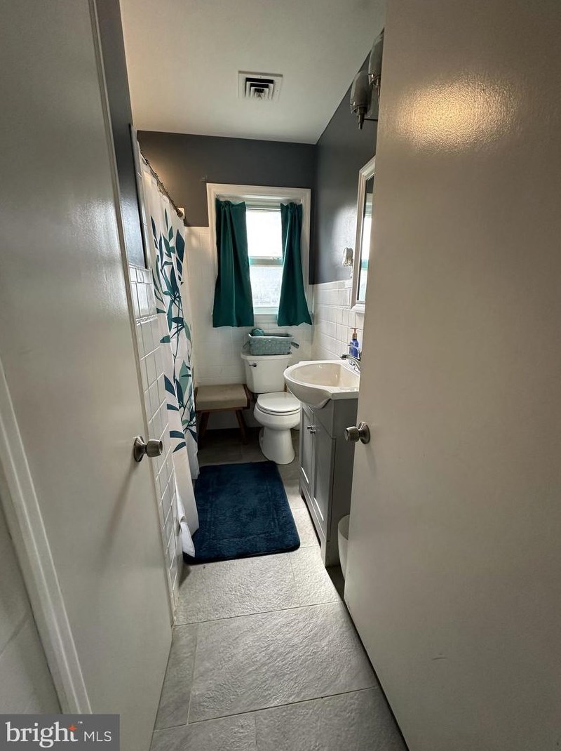 55 Sparks Ave, Pennsville NJ  08070-1811 exterior