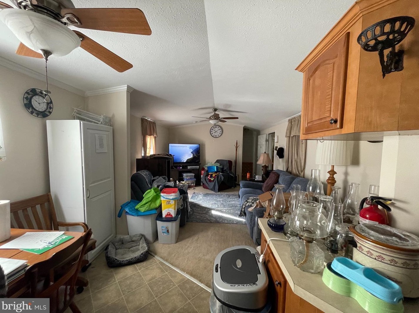 80 Mobile Dr, Pennsville NJ 08070-1039 exterior