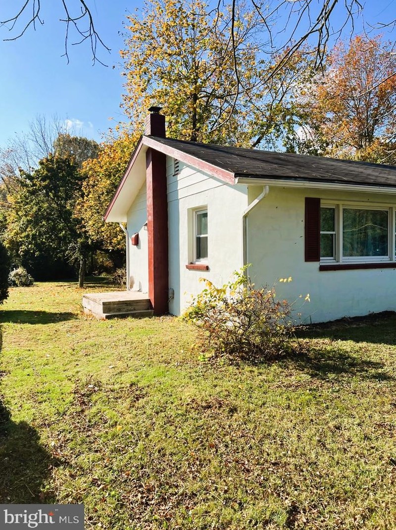 69 E Main St, Alloway, NJ 08001