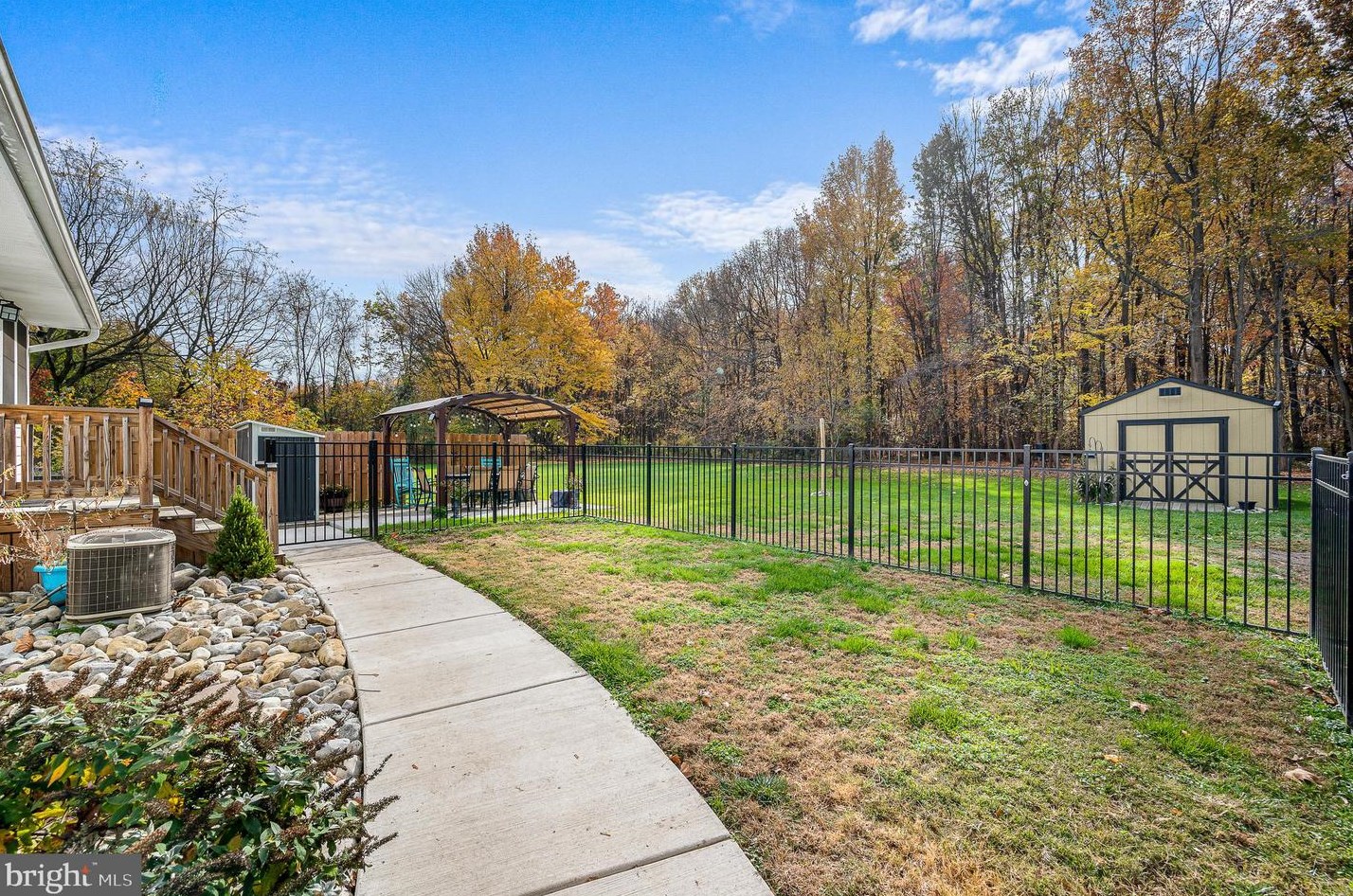 107 Nottingham Rd, Pennsville NJ  08070-3311 exterior