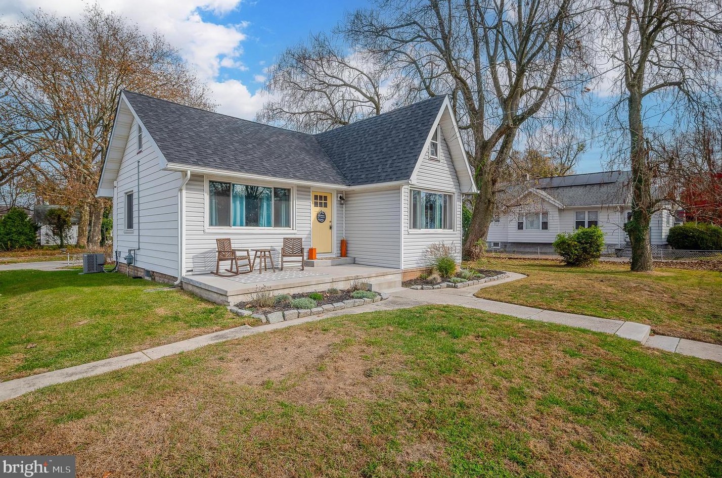 8 Churchtown Rd, Pennsville NJ  08070-1343 exterior