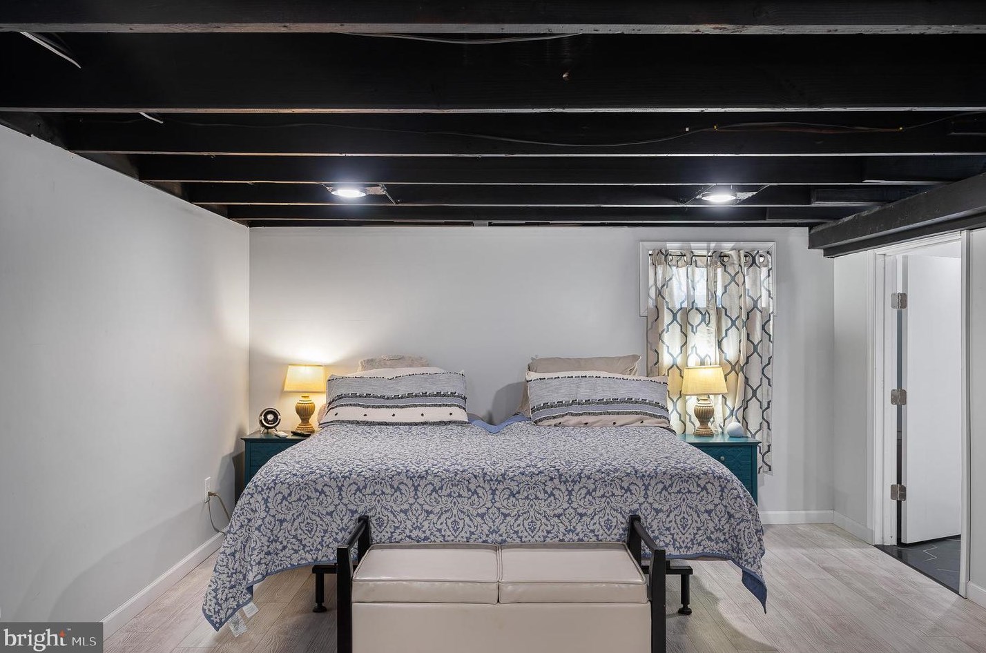 8 Churchtown Rd, Pennsville NJ  08070-1343 exterior