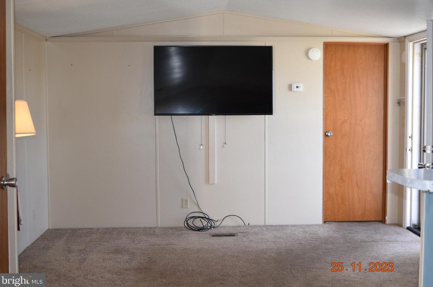 1 Stacy Dr, Pennsville, NJ 08070