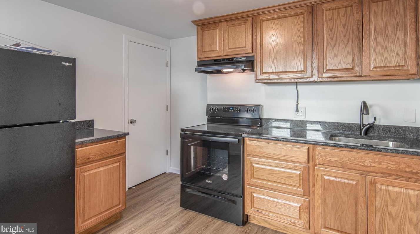 204 S Broad St, Carneys Point Township, NJ 08069