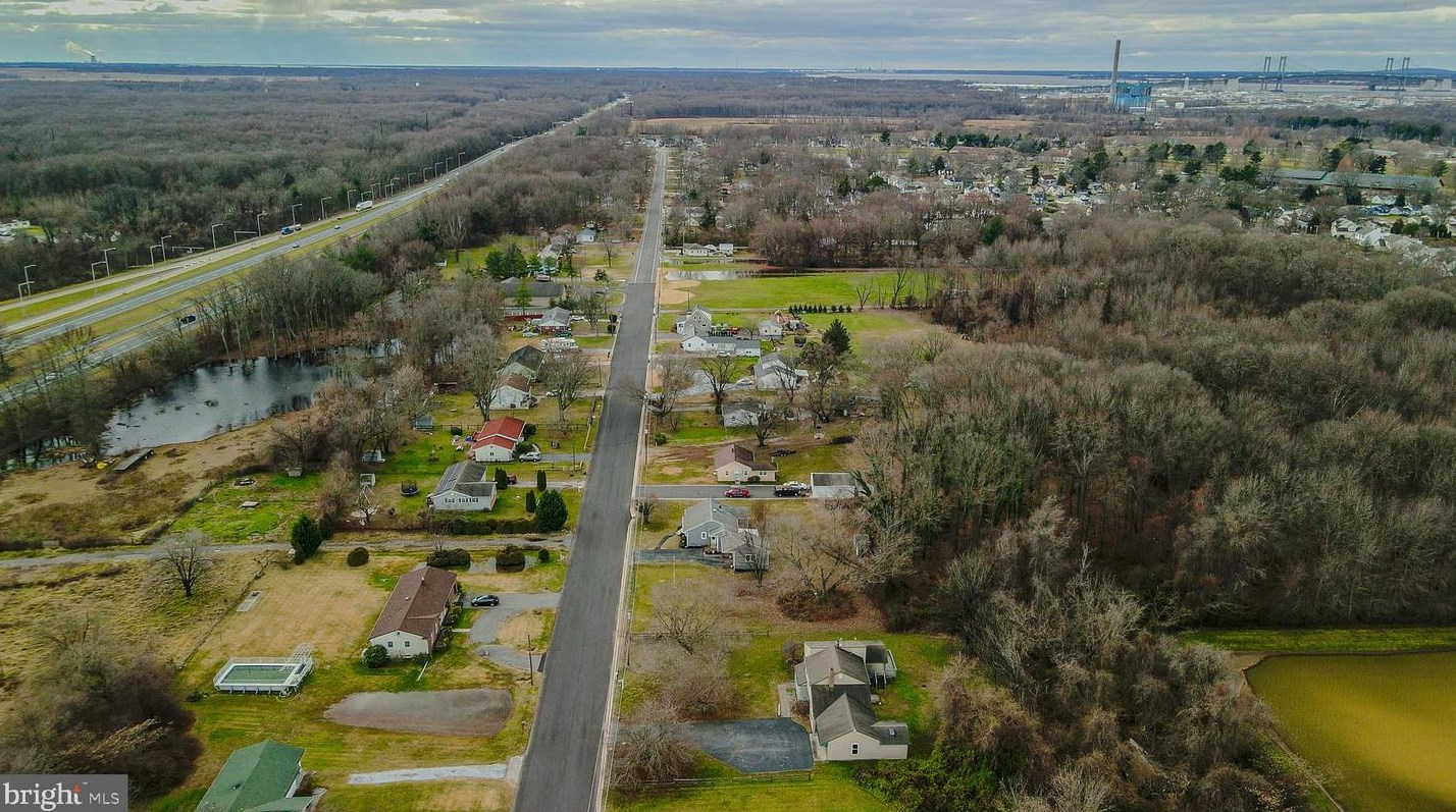 246 Golfwood Ave, Carneys Point Township NJ  08069-2803 exterior
