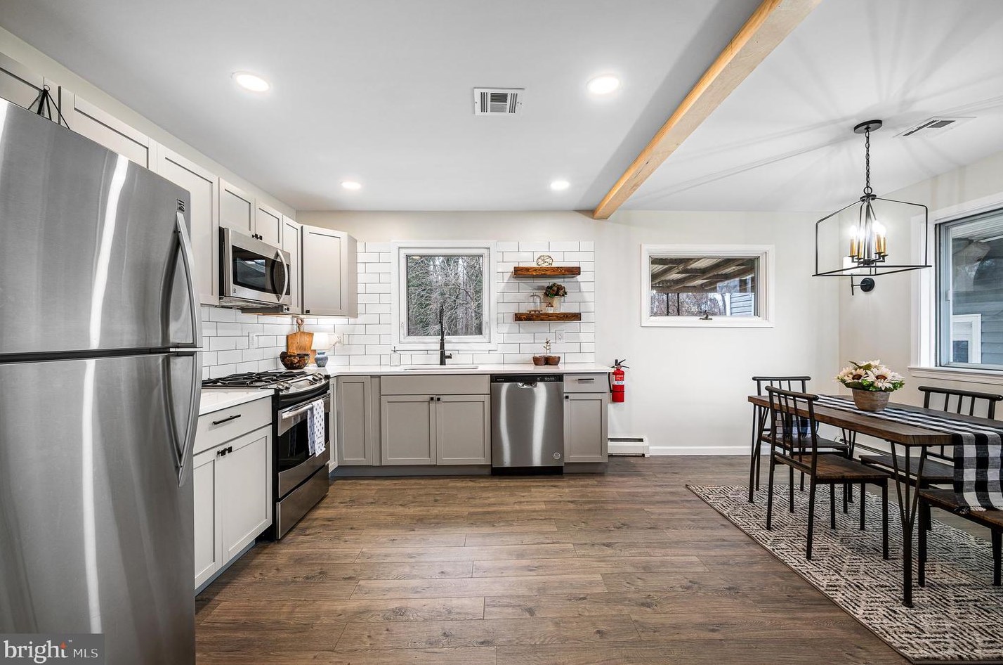 246 Golfwood Ave, Carneys Point Township NJ  08069-2803 exterior