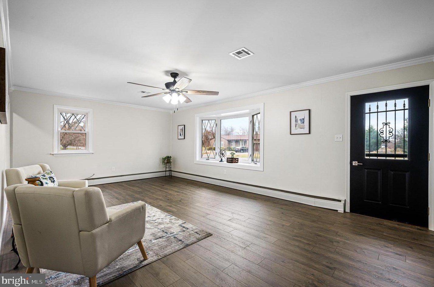 246 Golfwood Ave, Carneys Point Township NJ  08069-2803 exterior