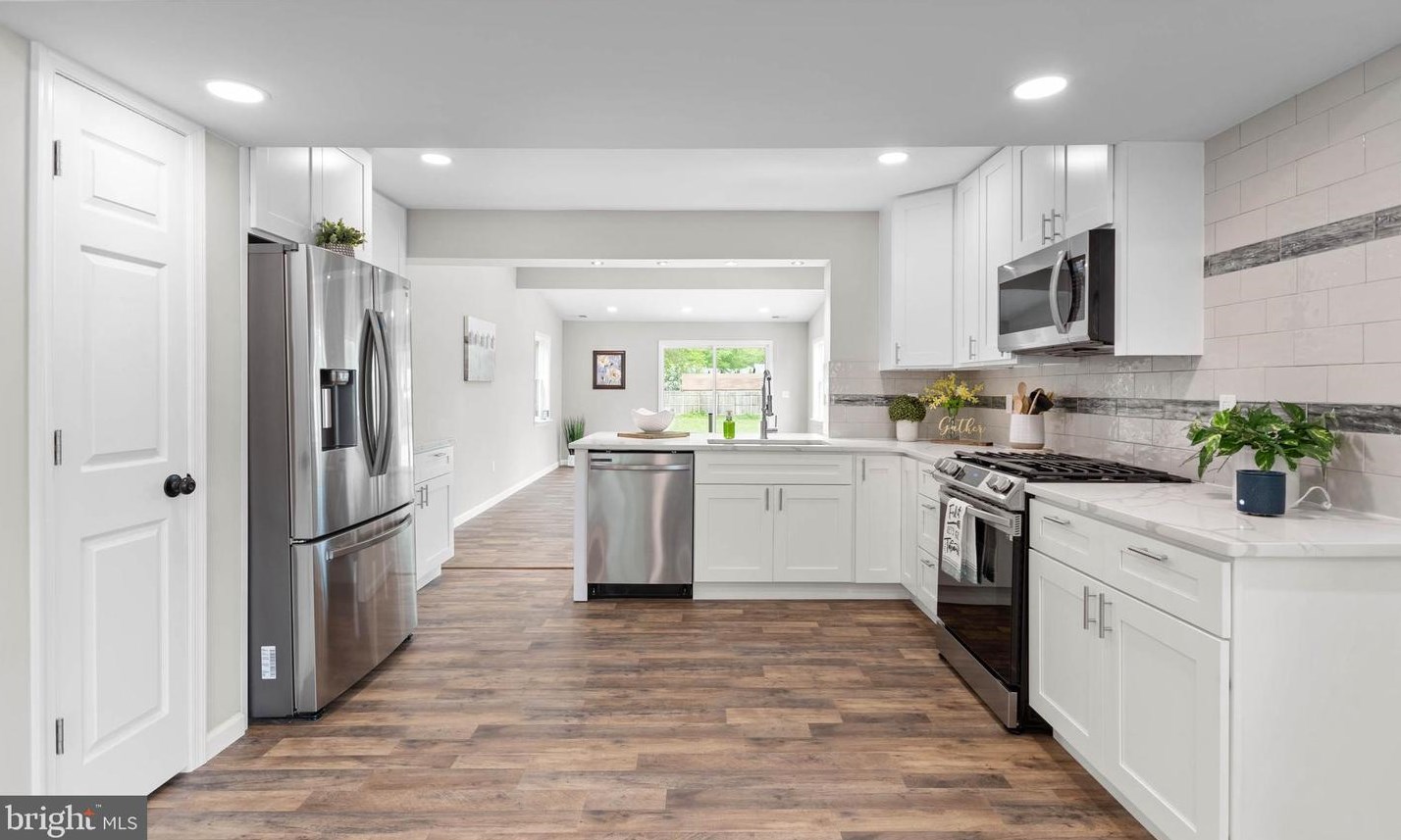 325 Hook Rd, Pennsville NJ  08070-1151 exterior