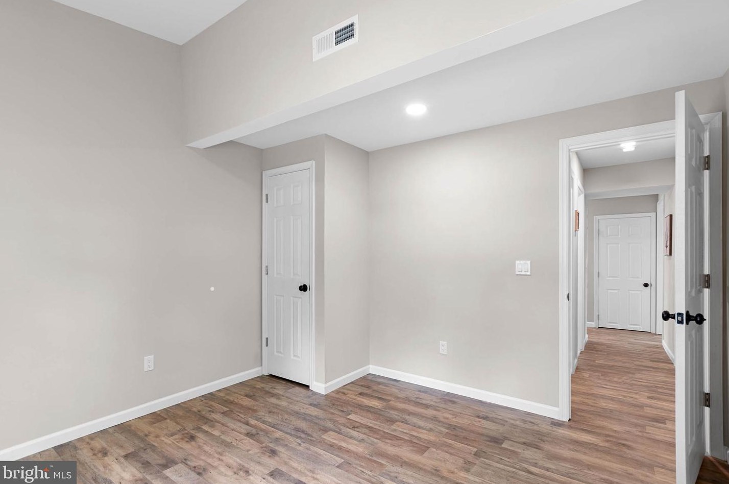 325 Hook Rd, Pennsville NJ  08070-1151 exterior