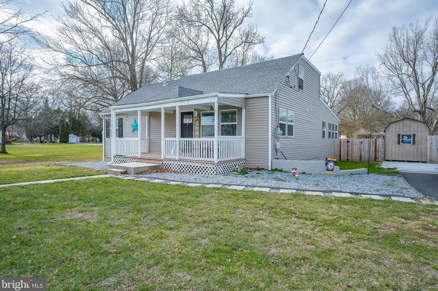 325 Hook Rd, Pennsville NJ  08070-1151 exterior