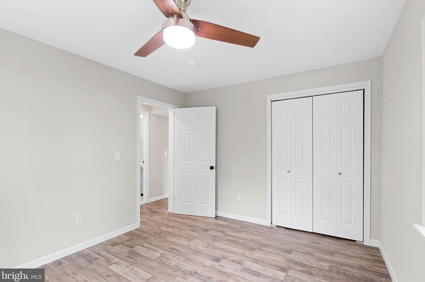 325 Hook Rd, Pennsville NJ  08070-1151 exterior