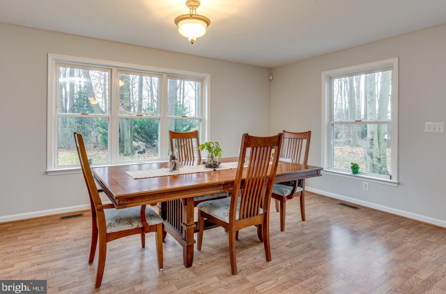 15 Commissioners Pike, Pilesgrove NJ 08098-2033 exterior