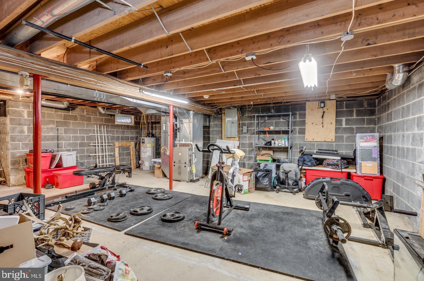 15 Commissioners Pike, Pilesgrove NJ 08098-2033 exterior