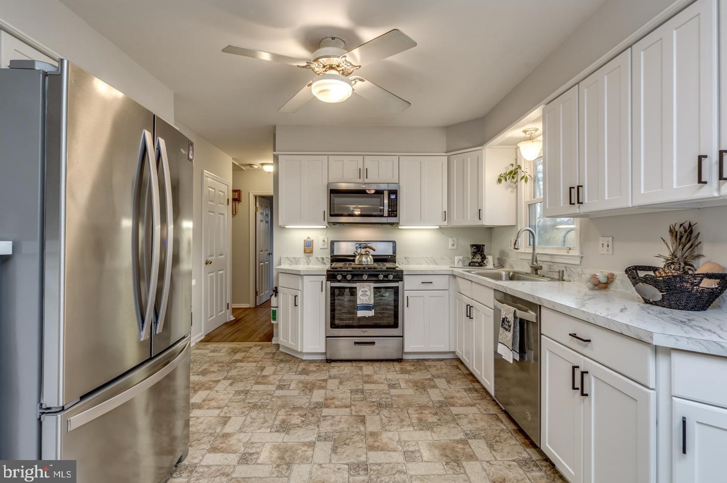 15 Commissioners Pike, Pilesgrove NJ 08098-2033 exterior