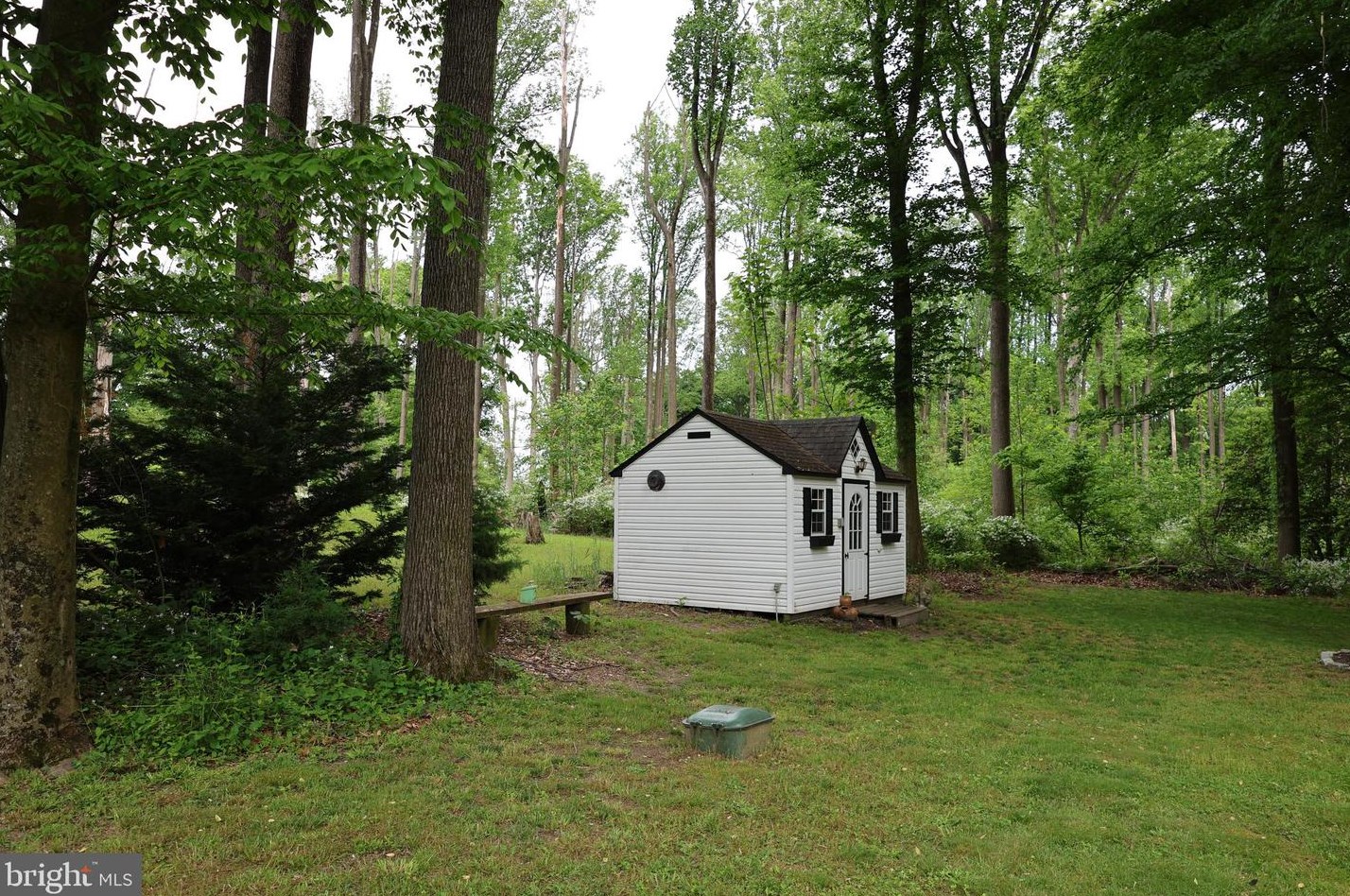 15 Commissioners Pike, Pilesgrove NJ 08098-2033 exterior