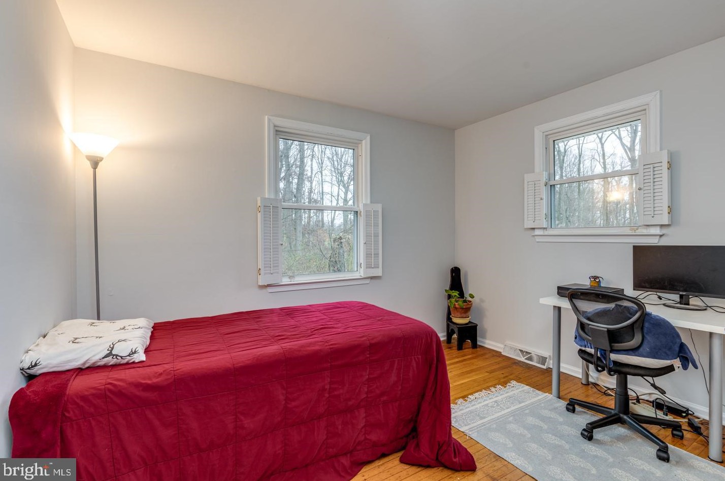 15 Commissioners Pike, Pilesgrove NJ 08098-2033 exterior