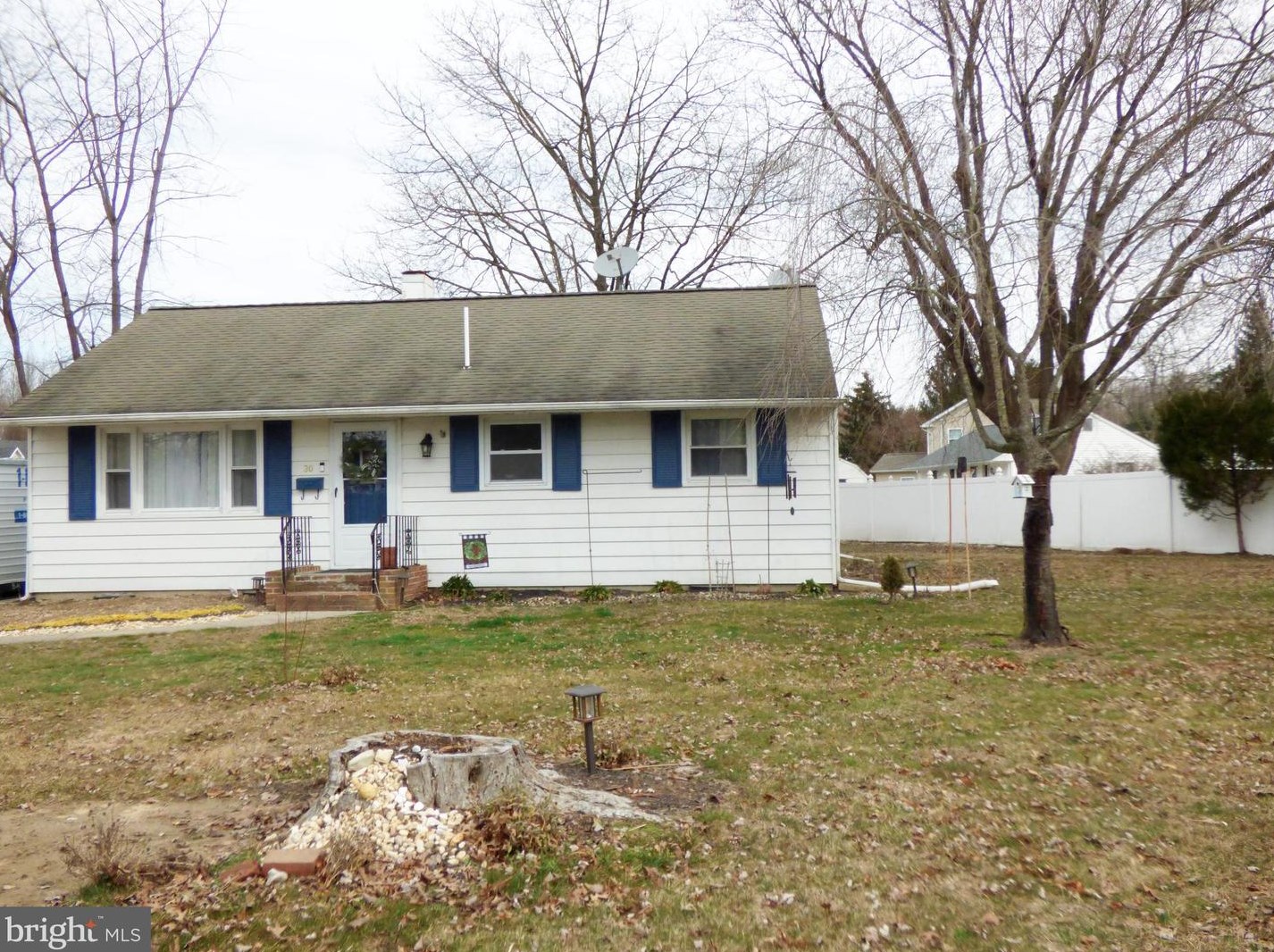 30 Mahoney Rd, Pennsville NJ  08070-2338 exterior