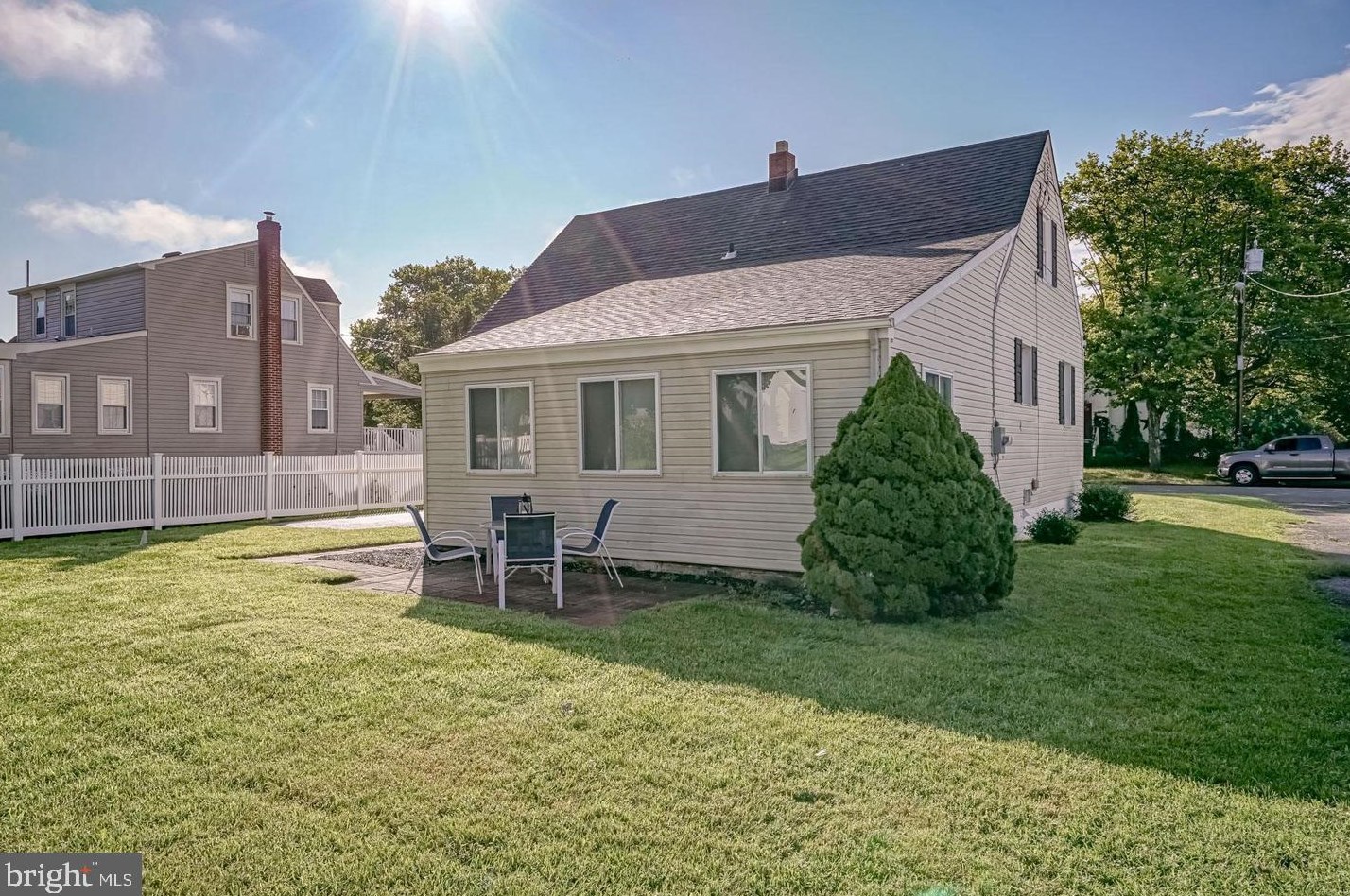 107 Locust Ave, Pennsville NJ  08070-1710 exterior